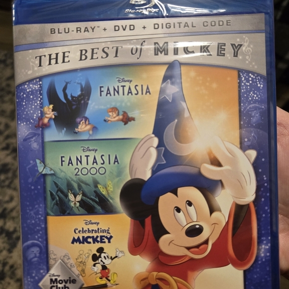 Disney The Best of Mickey Blu-Ray Collection - Picture 5 of 6